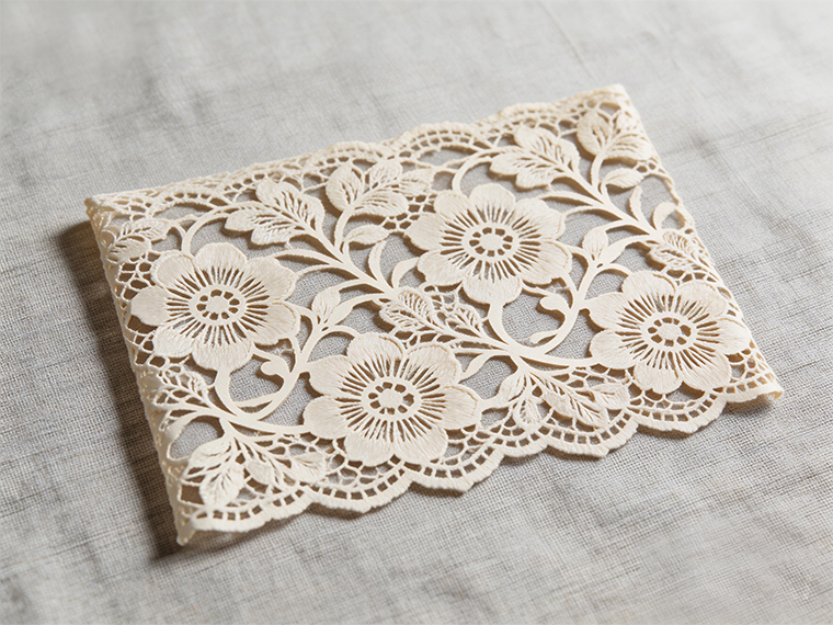 Зошто системите за сечење ткаенини се префрлаат на ласерски контролери со повеќе оски? Ефикасноста е клучна.